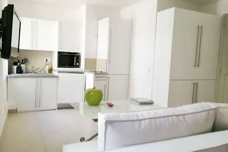 54 Rue Georges Clemenceau Apartment Saint-Tropez
